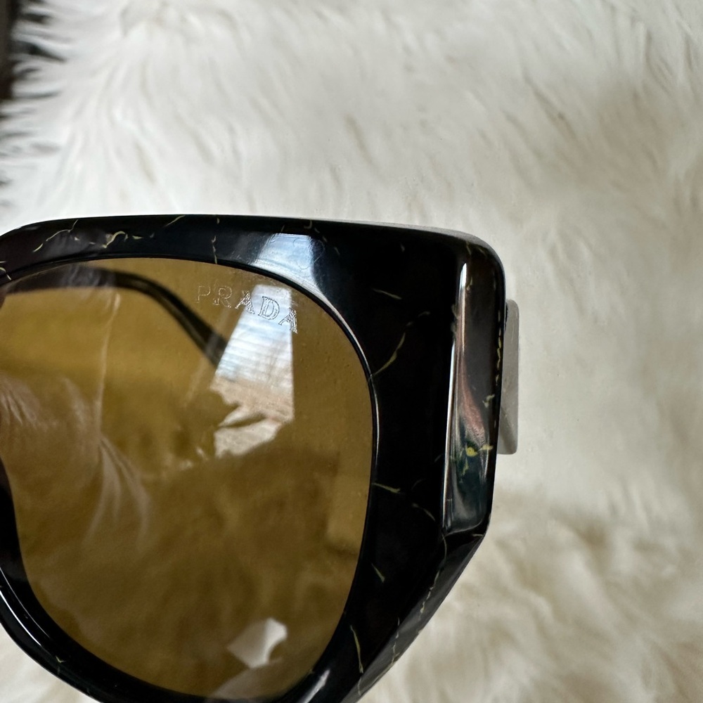 *Authentic* Prada Sunglasses*Authentic* - image 4